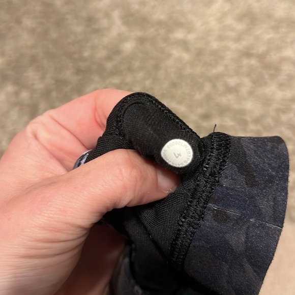 Lululemon Flow Y Bra Nulu Nightfall Blossom Multi Flow Y Loungline Bra Size 4 - Picture 9 of 9